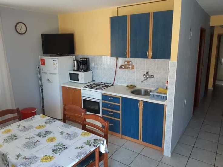 Apartmani Katica Vir Εξωτερικό φωτογραφία