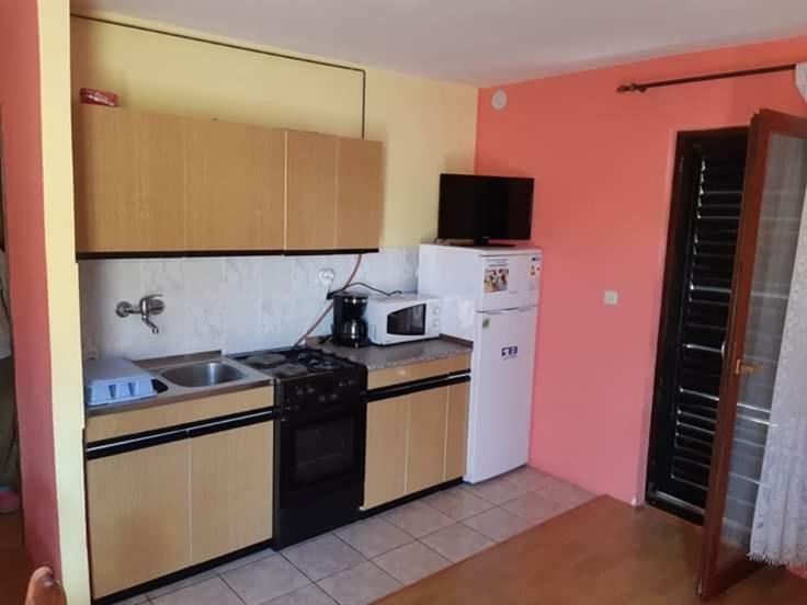 Apartmani Katica Vir Εξωτερικό φωτογραφία